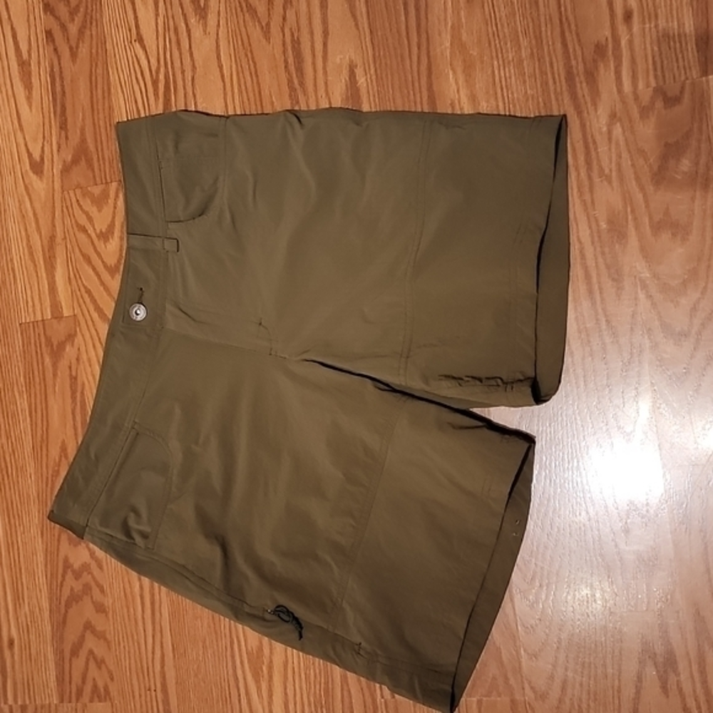 Rei shorts size 14 built‎ on purpose